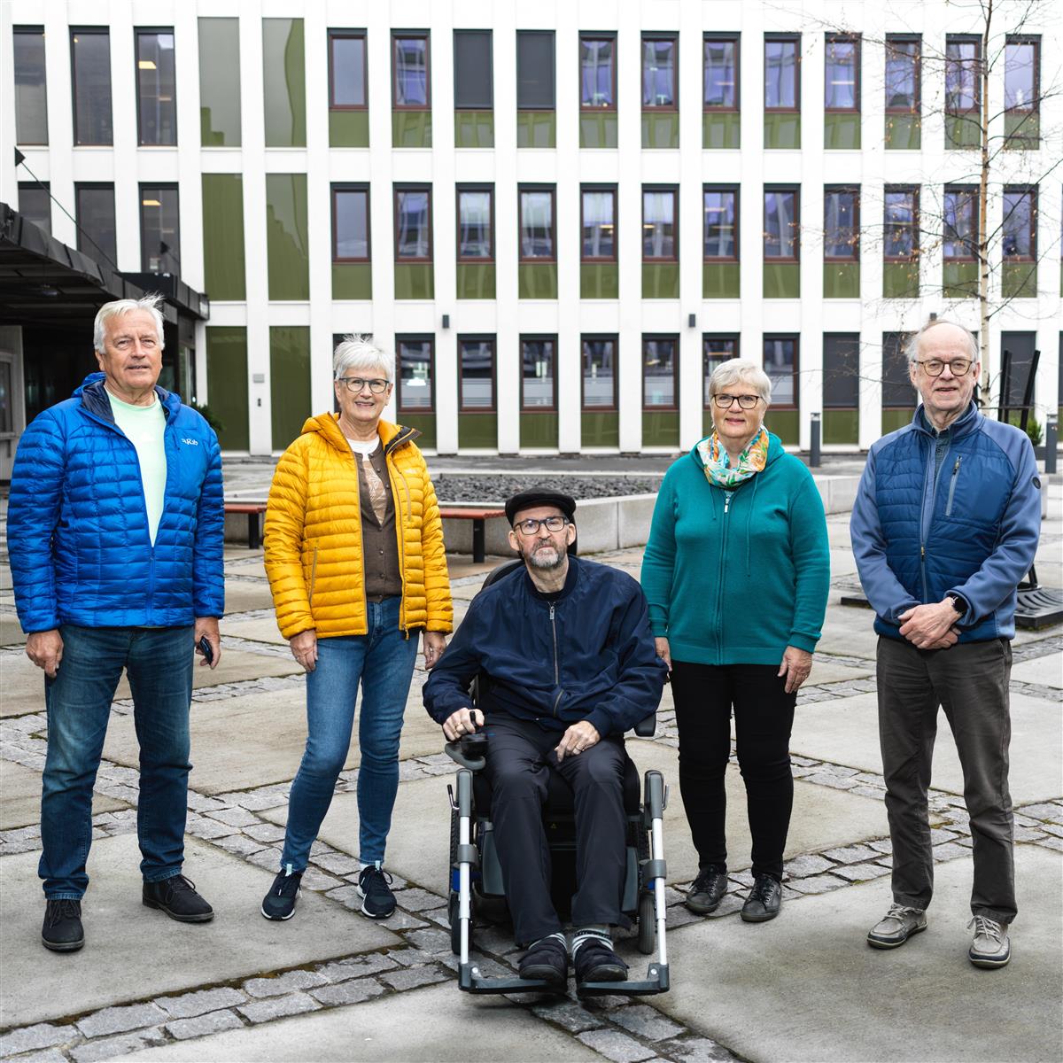 Gruppebilde av eldrerådet i Narvik Kommune. - Klikk for stort bilde